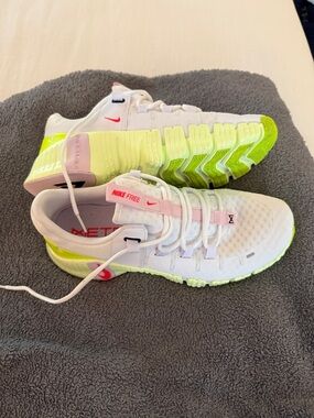 Nike Women’s Metcon Sneakers